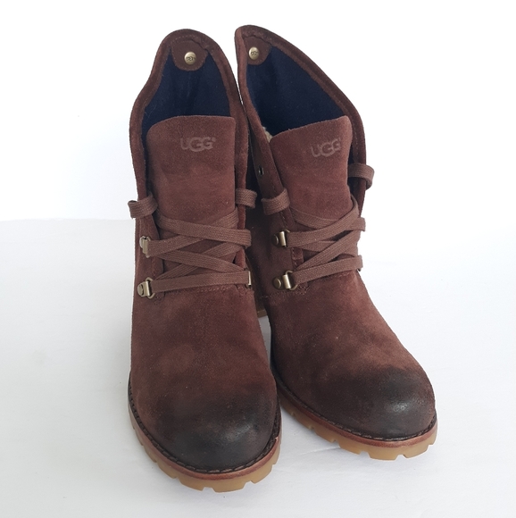 Ugg Calynda Leather Boots Ankle size 8 Brown - Picture 2 of 10